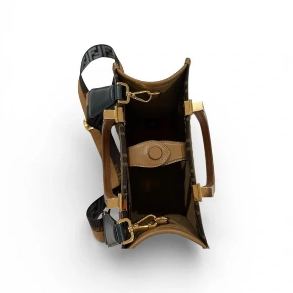 Fendi small sunshine tote bag + extra 900 dollar double sided strap included - Picture 10 of 11